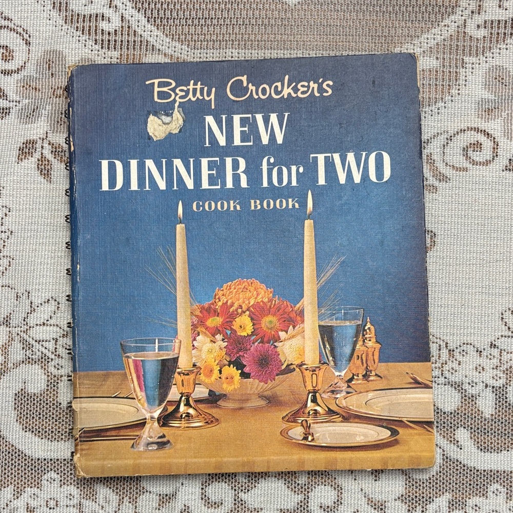 1964 Betty Crocker New Dinner for Two Cookbook - Blue and Gold